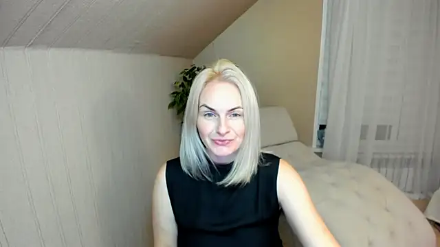 Snapshot of Alicee_Gracee chatting on December 2024 07:46:02 PM Alicee Gracee online show from December 2024 07:46:02 PM