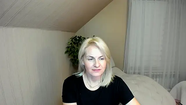 Snapshot of Alicee_Gracee chatting on January 2025 05:16:01 PM Alicee Gracee online show from January 2025 05:16:01 PM