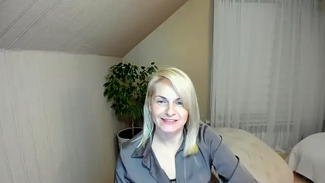 Snapshot of Alicee_Gracee chatting on January 2025 07:49:02 PM Alicee Gracee online show from January 2025 07:49:02 PM