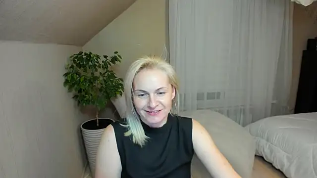 Snapshot of Alicee_Gracee chatting on January 2025 09:43:02 PM Alicee Gracee online show from January 2025 09:43:02 PM