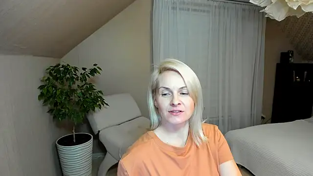 Snapshot of Alicee_Gracee chatting on January 2025 07:21:02 PM Alicee Gracee online show from January 2025 07:21:02 PM
