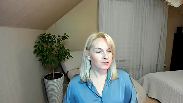 Snapshot of Alicee_Gracee chatting on January 2025 04:08:01 PM Alicee Gracee online show from January 2025 04:08:01 PM
