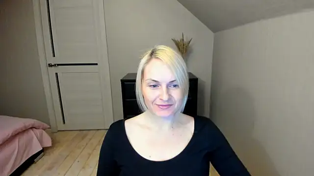 Snapshot of Alicee_Gracee chatting on March 2025 06:29:01 PM Alicee Gracee online show from March 2025 06:29:01 PM