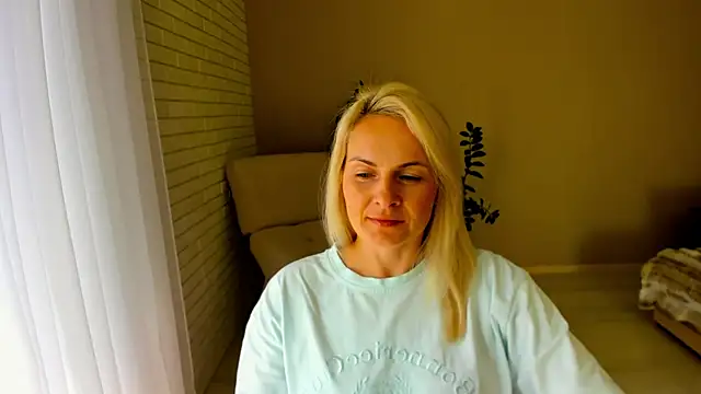 Snapshot of Alicee_Gracee chatting on September 2025 09:22:02 AM Alicee Gracee online show from September 2025 09:22:02 AM