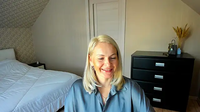 Alicee Gracee online show from November 2025 07:07:01 AM