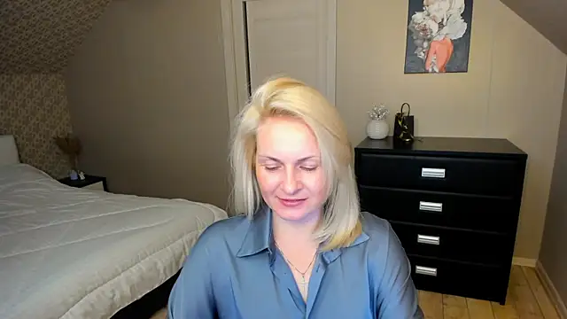 Alicee Gracee online show from November 2025 04:54:01 PM