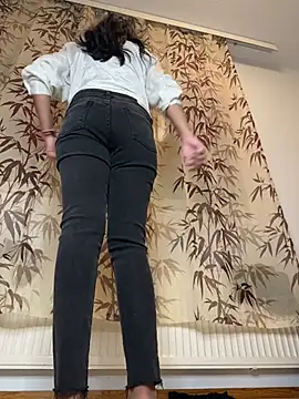 Snapshot of ScarletAss chatting on December 2024 09:50:02 PM ScarletAss online show from December 2024 09:50:02 PM