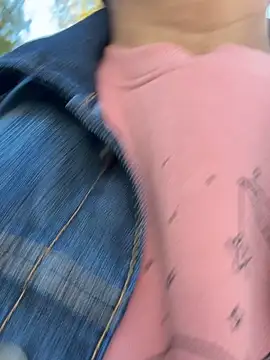 Snapshot of ScarletAss chatting on September 2025 05:33:01 AM ScarletAss online show from September 2025 05:33:01 AM