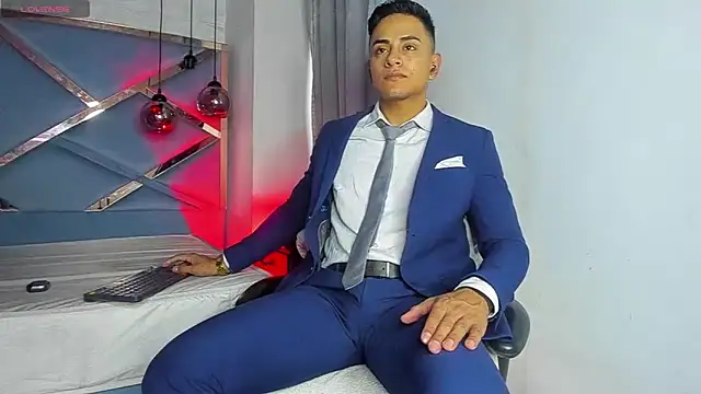 Lucii fer  online show from March 2026 11:50:01 AM