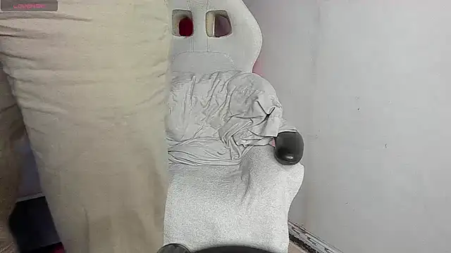 Lucii fer  online show from March 2026 11:29:02 AM