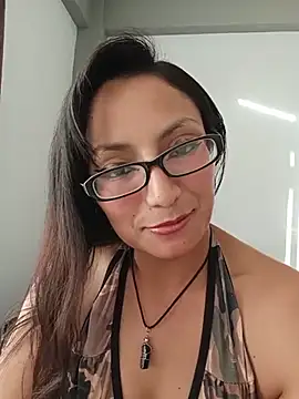 Lucy Chery online show from June 2026 09:01:02 PM