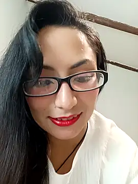 Lucy Chery online show from July 2026 01:07:01 AM