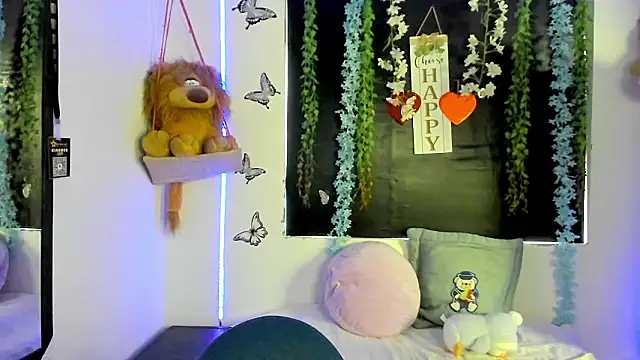 queen-natty online show from February 2026 02:35:01 PM