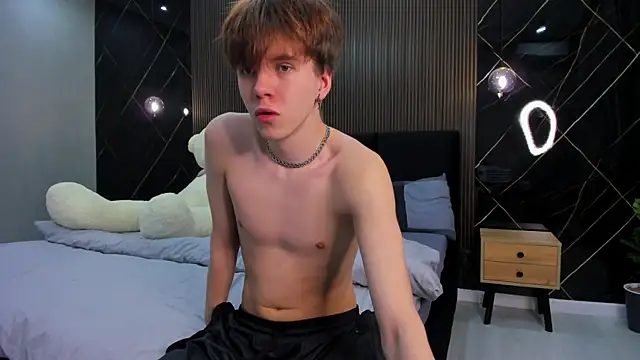 Snapshot of braxiboy chatting on January 2025 01:02:01 PM braxiboy online show from January 2025 01:02:01 PM