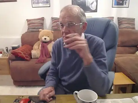 Snapshot of Ferret7777 chatting on October 2025 08:11:02 PM Ferret7777 online show from October 2025 08:11:02 PM