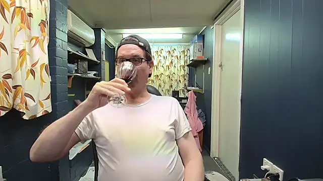 tilobinder online show from September 2025 01:44:02 PM