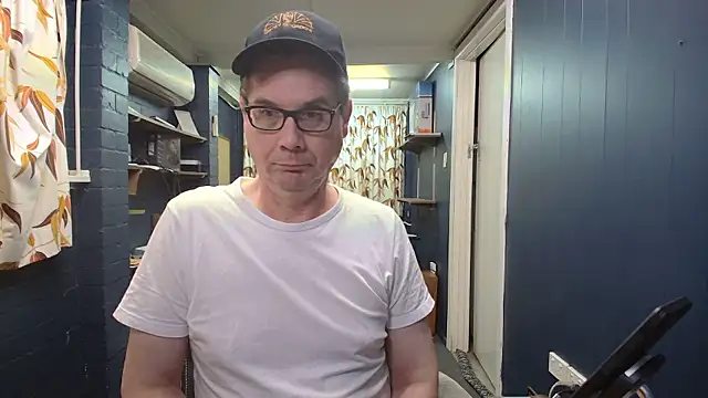 tilobinder online show from January 2026 04:00:01 PM