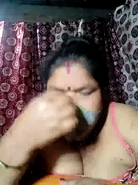 Hot Falguni online show from February 2025 03:52:01 PM