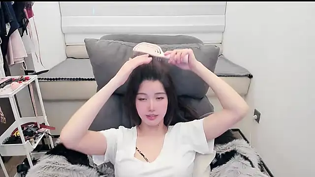 bbtt544 online show from December 2025 01:48:01 PM