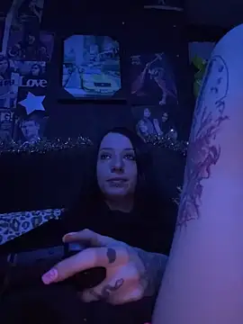 MissMidnightUK online show from December 2025 12:27:01 AM