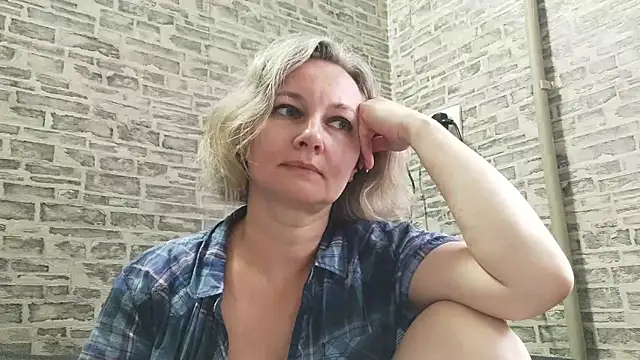 EdithManning online show from January 2025 09:13:02 AM