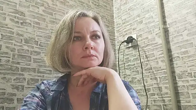 EdithManning online show from January 2025 01:42:02 PM