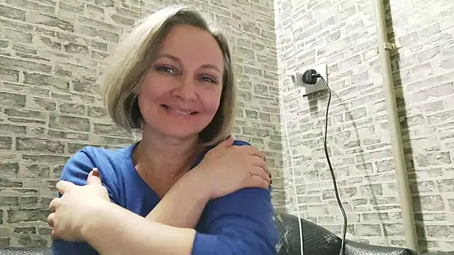 EdithManning online show from February 2025 03:29:01 PM