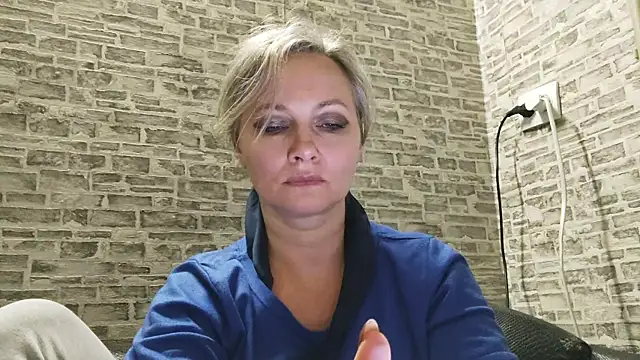 EdithManning online show from March 2025 03:35:01 PM