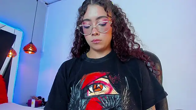 antonelllepiercee online show from February 2025 02:43:01 PM