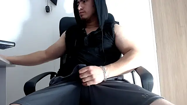 dragon1006 online show from February 2025 04:46:02 PM