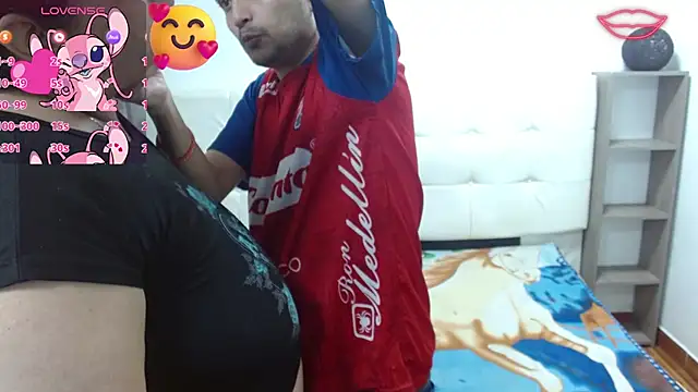 Snapshot of Candy_and_Jh0n chatting on November 2025 04:01:02 AM Candy and Jh0n online show from November 2025 04:01:02 AM