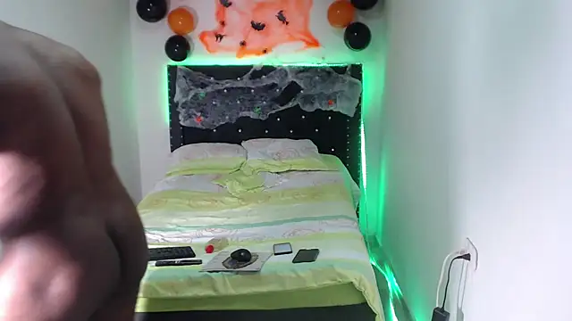 EbonyAscend online show from October 2025 02:12:02 AM