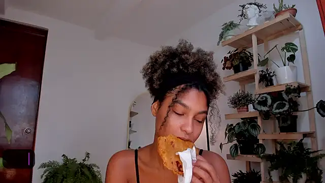 Snapshot of Johaphyton chatting on December 2024 01:20:02 PM Johaphyton online show from December 2024 01:20:02 PM