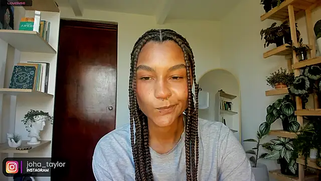 Snapshot of Johaphyton chatting on January 2025 09:34:01 PM Johaphyton online show from January 2025 09:34:01 PM