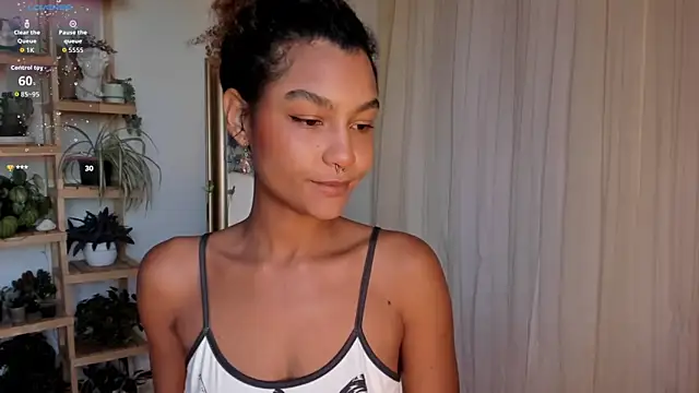 Snapshot of Johaphyton chatting on November 2025 10:08:02 PM Johaphyton online show from November 2025 10:08:02 PM