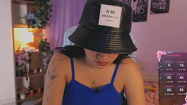 emilyrouxe online show from October 2025 02:48:01 PM