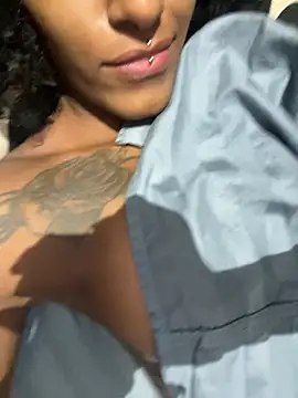 docinho1903 online show from July 2026 09:30:01 PM