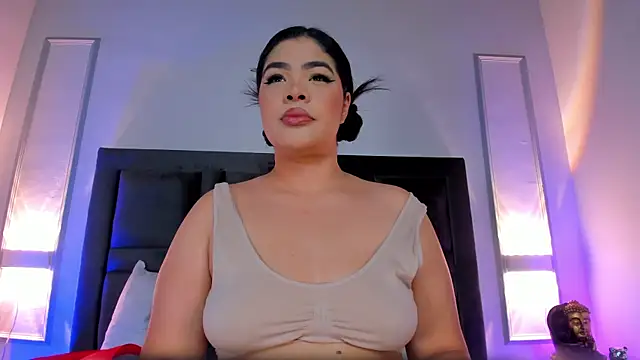 Snapshot of EmmaBecket2 chatting on March 2025 04:35:01 AM EmmaBecket2 online show from March 2025 04:35:01 AM