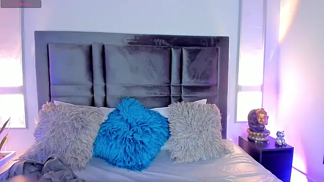 EmmaBecket2 online show from March 2025 04:18:01 AM