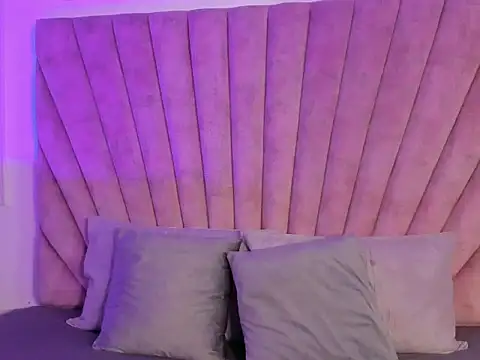 Snapshot of EmmaBecket2 chatting on February 2026 03:26:01 AM EmmaBecket2 online show from February 2026 03:26:01 AM