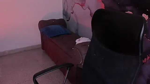 Snapshot of Danielacossio chatting on November 2025 04:13:02 AM Danielacossio online show from November 2025 04:13:02 AM