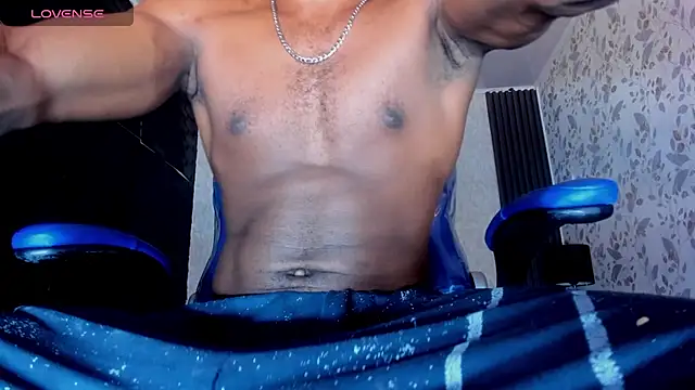 Snapshot of JD_THEBABY chatting on February 2025 12:39:01 PM JD THEBABY online show from February 2025 12:39:01 PM