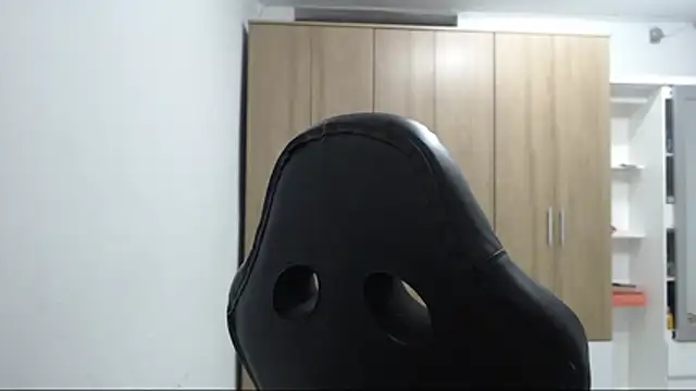 RoxanaLove9 online show from June 2026 12:35:02 AM