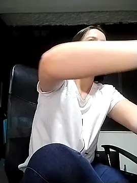 Lucianaferro  online show from September 2025 06:39:02 AM