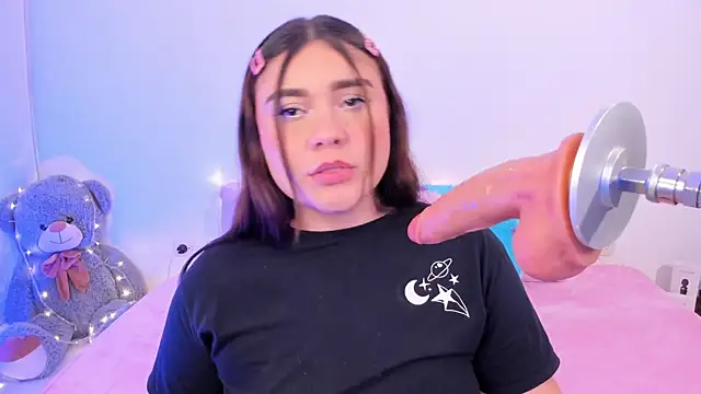 Snapshot of Isa_belaa chatting on January 2025 02:58:01 AM Isa belaa online show from January 2025 02:58:01 AM