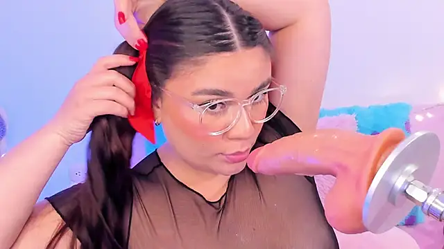 Snapshot of Isa_belaa chatting on February 2025 02:05:02 PM Isa belaa online show from February 2025 02:05:02 PM