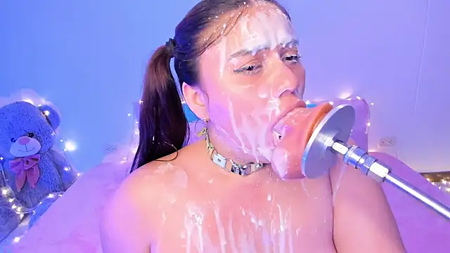 Snapshot of Isa_belaa chatting on February 2025 01:34:01 AM Isa belaa online show from February 2025 01:34:01 AM