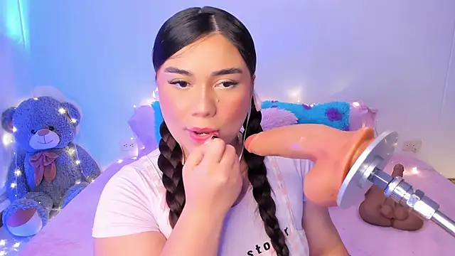 Snapshot of Isa_belaa chatting on March 2025 04:42:02 PM Isa belaa online show from March 2025 04:42:02 PM