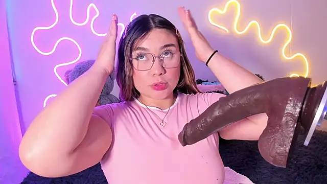 Snapshot of Isa_belaa chatting on November 2025 07:25:02 PM Isa belaa online show from November 2025 07:25:02 PM