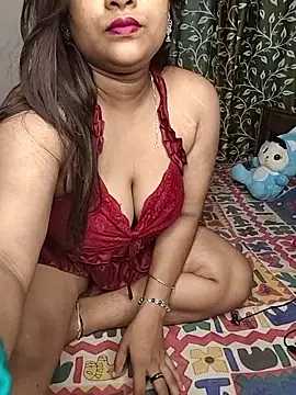 Hottyalia online show from October 2025 12:31:02 AM